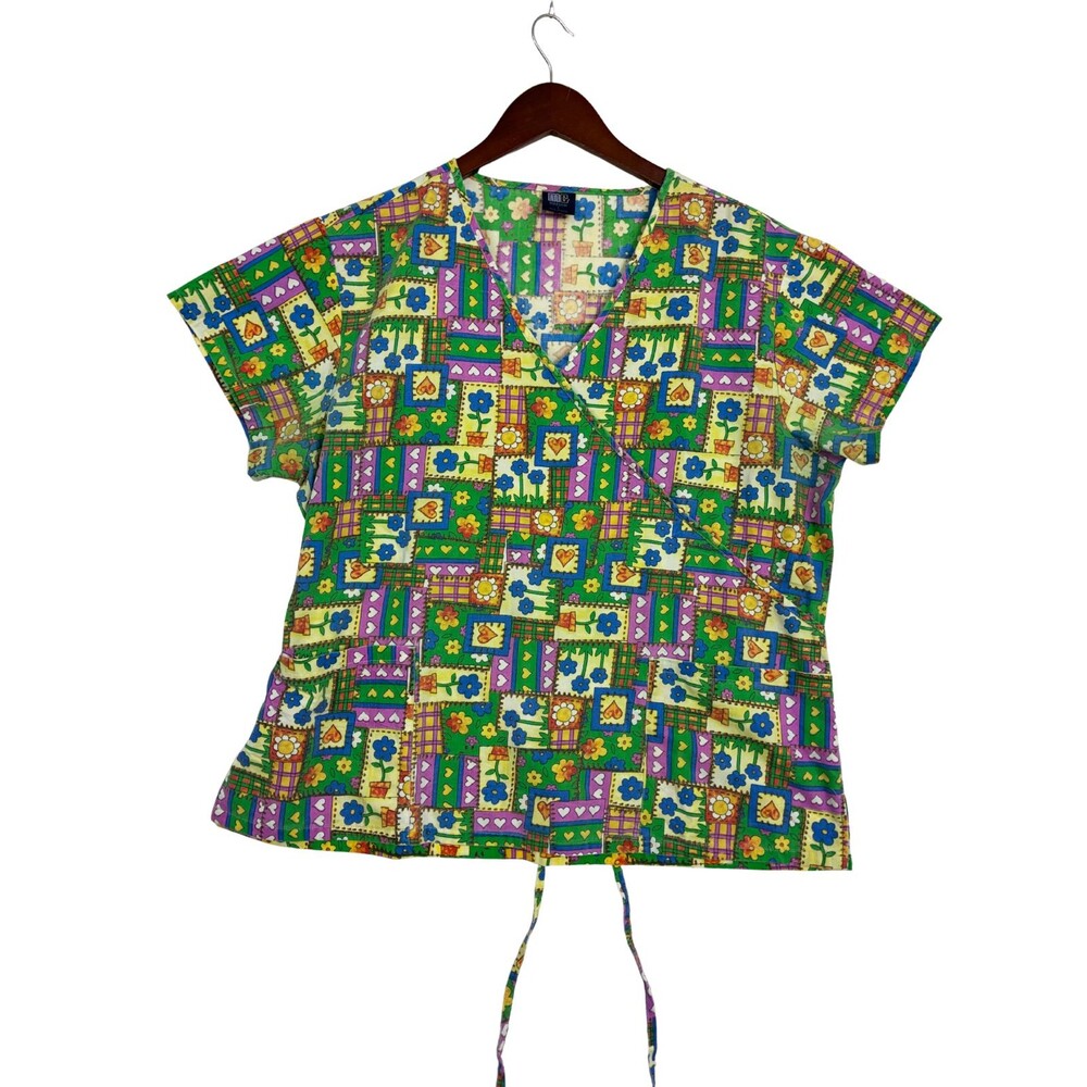 Medgear Womens L Scrub Top Floral Patchwork Hearts Mock Wrap Tie Back Y2K